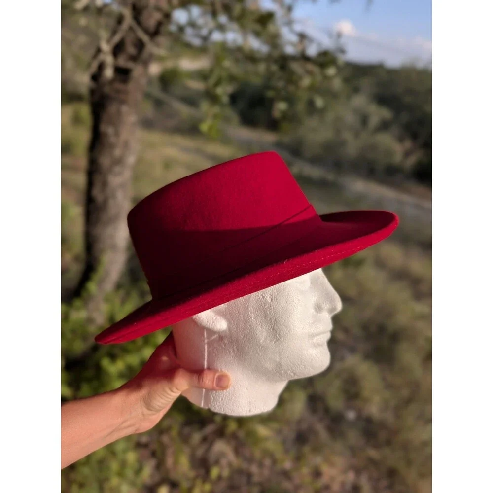 Vintage Outback Trading Co Blood RED Ascot 1322 100% Wool Hat Made In USA Medium